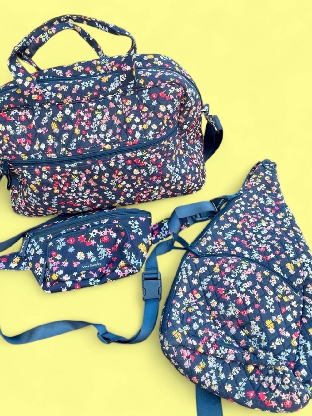 Vera Bradley Scattered Wild flowers Navy Floral 3-Piece Travel Bag Set
